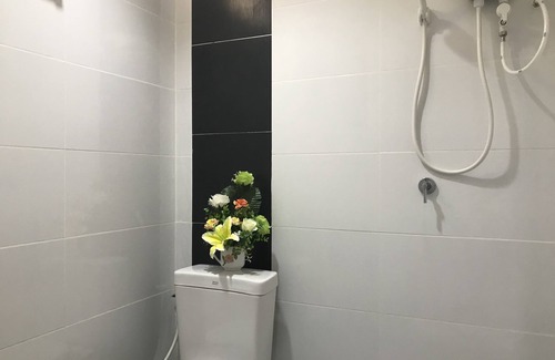 Ban Dung Hotel | Kanyaphat Gardenview Resort