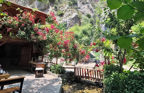 Kapuzbasi Ski Chalet | Kapuzbaşı Baştürk Tesisi