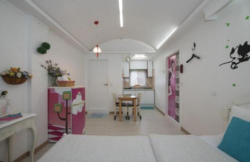 Buk House | Kapyeong Ilsang Talchul Pension Water Slide