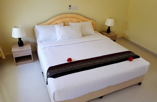 Thoddoo House | Karaa Village