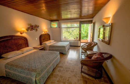 Manuel Antonio Hotel | Karahe Beach Hotel
