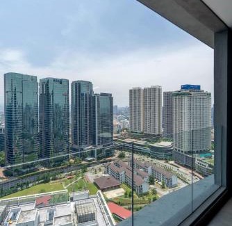 Kampung Kerinchi Apartment | Karaoke Party Penthouse at KL Gateway by Cobnb