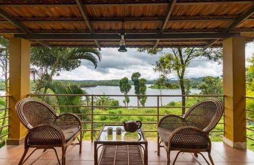 Vazhavatta Hotel | Karapuzha Village Resort