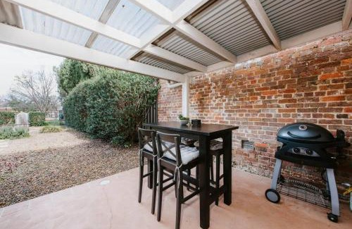 Central Mudgee House | Kareela Cottage - A Charming Country Getaway