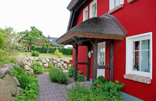 Alt Reddevitz House | Karolas Landhus unterm Reetdach
