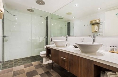 Pegs Creek Hotel | Karratha International Hotel