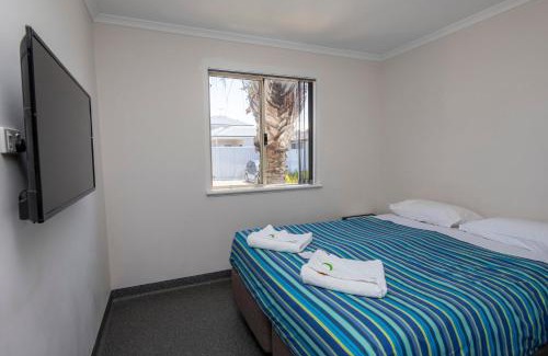 Gwelup Resort | Karrinyup Waters Resort