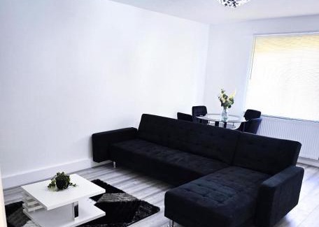Belvedere Apartment | Kas cosy 2 Bedroom Apartment in Belvedere with great transportation links
