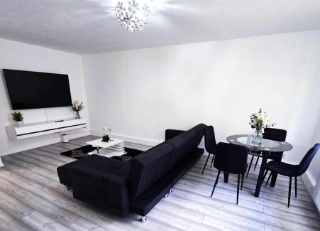 Belvedere Apartment | Kas cosy 2 Bedroom Apartment in Belvedere with great transportation links