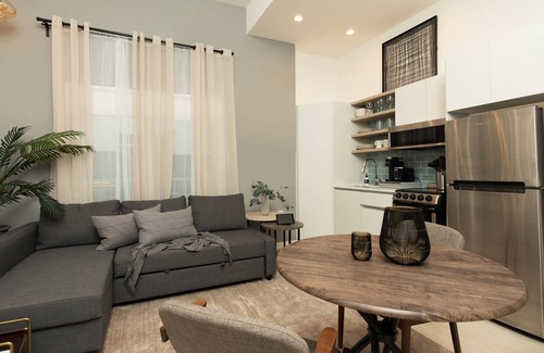 City Center Apartment | Kasa Collins Park Miami Beach Convention Center