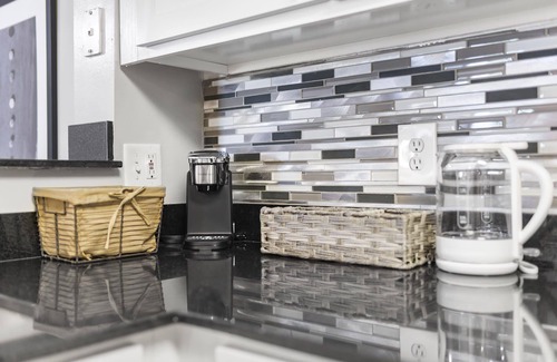 Delray Beach Apartment | Kasa | Inviting 1 BD + Pool Access | Delray Beach