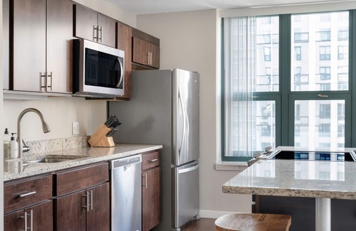 Near North Side Apartment | Kasa Magnificent Mile Chicago