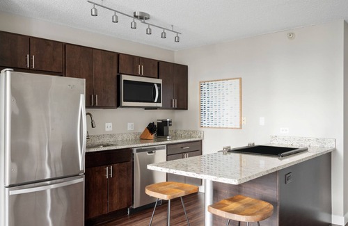 Near North Side Apartment | Kasa Magnificent Mile Chicago