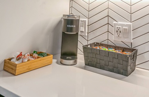 Thunderbird Industrial Airpark Apartment | Kasa Scottsdale Quarter Phoenix