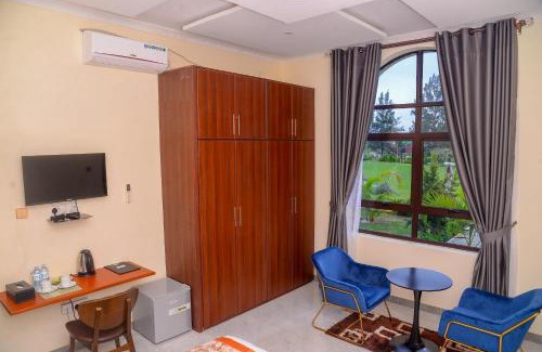 Nyabushozi Hotel | Kashari Farm Resort