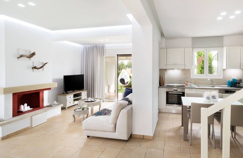 Haniotis Villa | Kassandra Villas