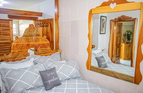 Whitehouse House | Kassion Corner
