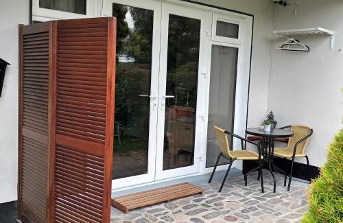 Donegal Apartment | Kate's Place bedroom ensuite close to Donegal town