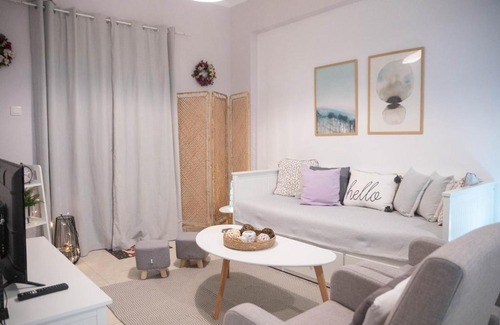 Loutraki Apartment | KateLoutraki Lux Seaside Suite