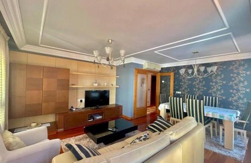 Bermeo Apartment | Katorse , 2 dormitorios , 2 baños y ascensor
