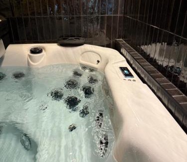 Katowice Apartment | Katowice Spa Haven Jacuzzi i Sauna