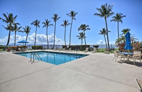 Kaunakakai Apartment | Kaunakakai Home at Molokai Shores with Pool!