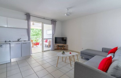 Trois-Ilets Apartment | Kaz Mitan Appt. les Pieds Dans Leau !
