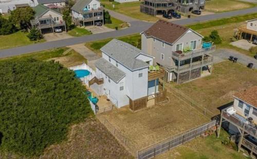 Colington House | KDH2411 Sea Glass Retreat