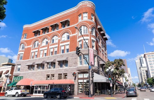Gaslamp Quarter Hotel | Keating