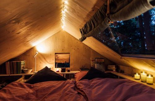 Smidary Cabin | KeepCalm Treehouse far from the civilization