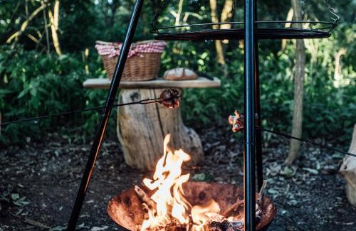 Smidary Cabin | KeepCalm Treehouse far from the civilization
