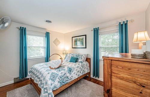 Quinton House | Kelly's Comfortable Quinton Home