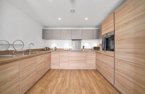 Reading City Centre Apartment | Kennet House Serviced Apartments, Reading Ferndale - Apt A