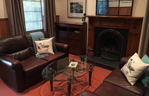 Old Reynella House | Kentia Palms