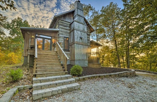 Waverly House | Kentucky Lake Views Cozy Cabin in Waverly!