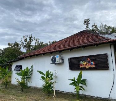 Hulu Selangor House | Kerlingfornia Pond View Homestay