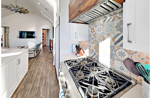 Key Allegro House | Key Allegro Modern Seaside Farmhouse