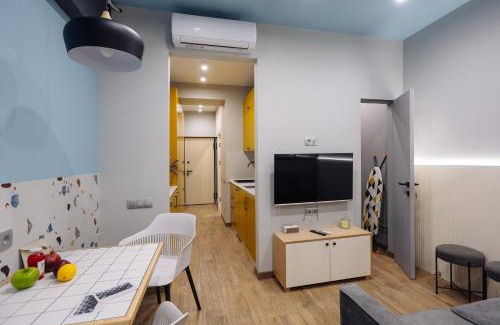 Kentron Apartment | KeyGo #0067 I 1 Bedroom I Near Yerevan Fortress