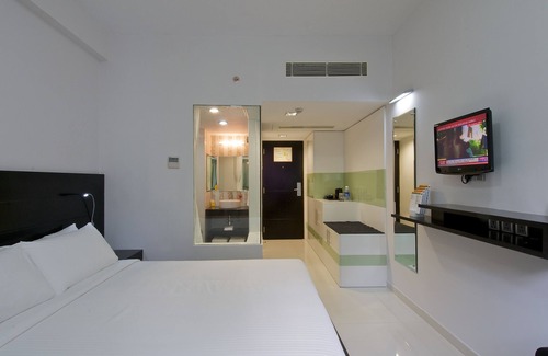 Thampanoor Hotel | Keys Select by Lemon Tree Hotels, Thiruvananthapuram