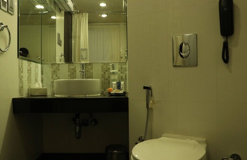 Thampanoor Hotel | Keys Select by Lemon Tree Hotels, Thiruvananthapuram