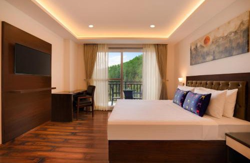 Shimla Hotel | Keys Select by Lemon Tree Hotels, Kufri, Shimla