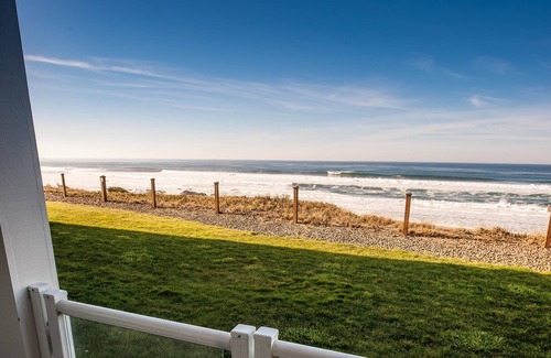 Lincoln City Condo | Keystone Vacation Rentals - Tidal Treasure Condo