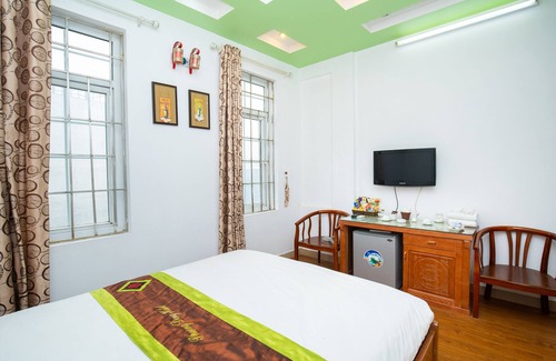 Mai Dich Hotel | Khach san Phuong Dong