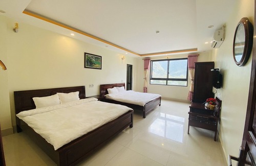 Trung Khanh Hotel | Khach san So Oanh