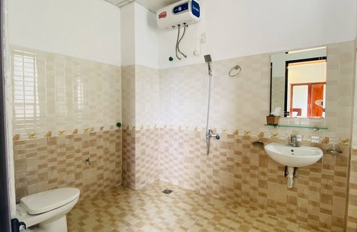 Trung Khanh Hotel | Khach san So Oanh