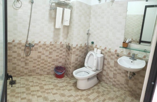 Trung Khanh Hotel | Khach san So Oanh