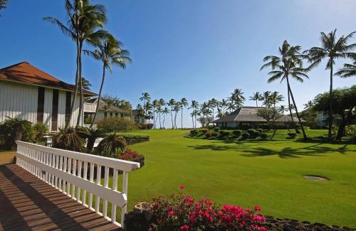 Poipu Resort | Kiahuna Plantation and Beach Bungalows by Castle