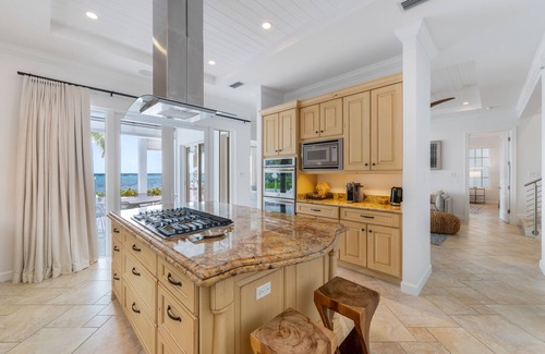 Bodden Town House | Kiboko
