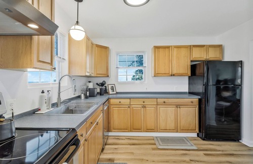 Prince Frederick House | Kick back and enjoy the Chesapeake & this 3-bedroom, relaxing, stylish space.