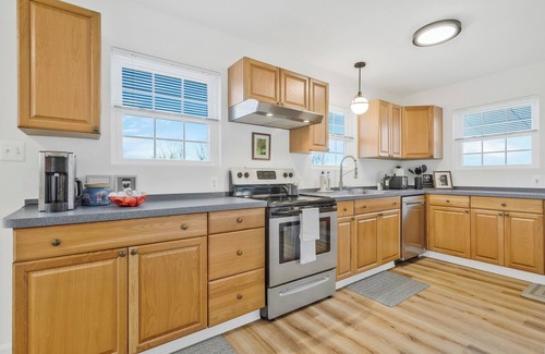 Prince Frederick House | Kick back and enjoy the Chesapeake & this 3-bedroom, relaxing, stylish space.